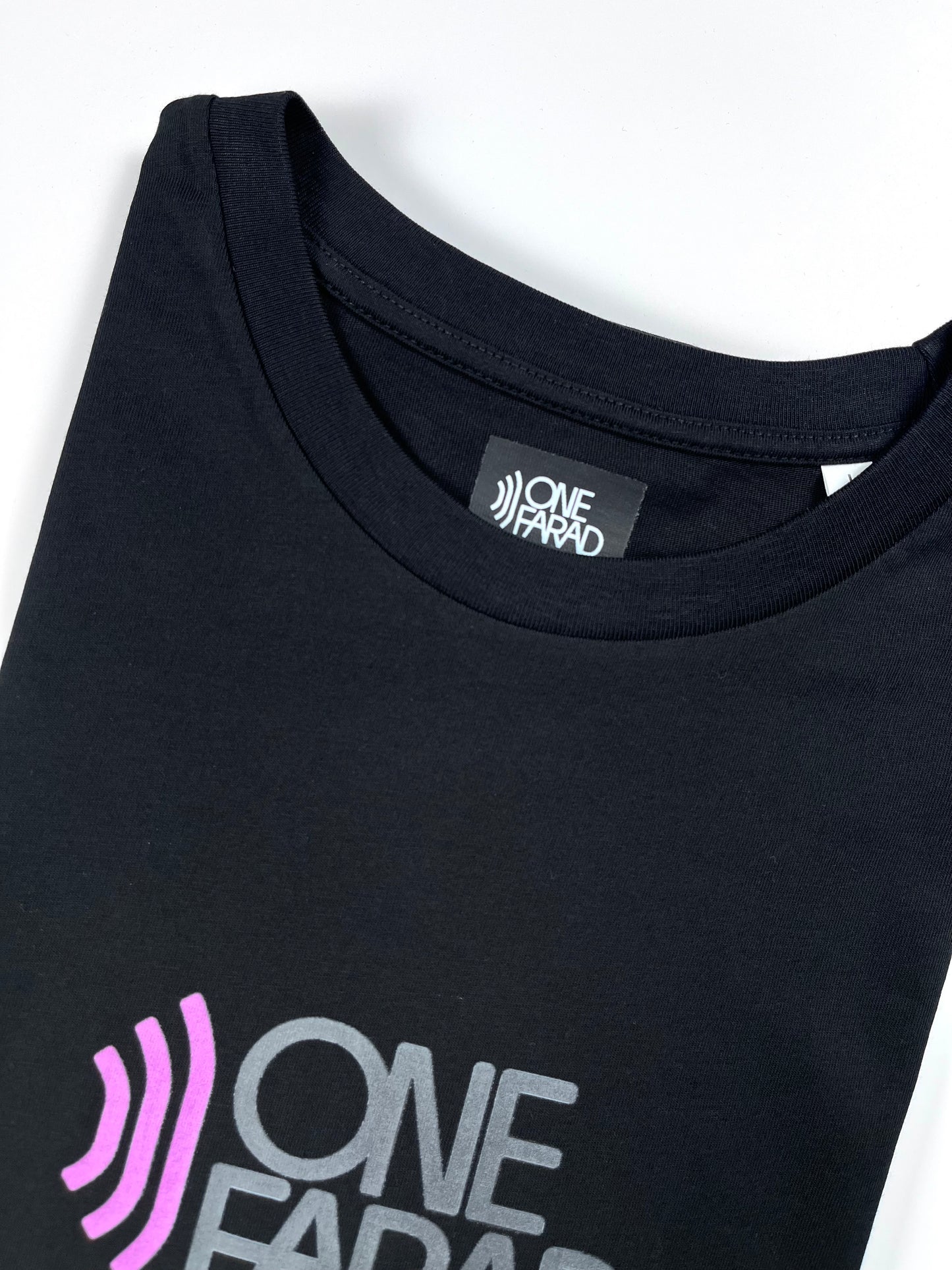 Logo T-shirt Black - Purple Logo