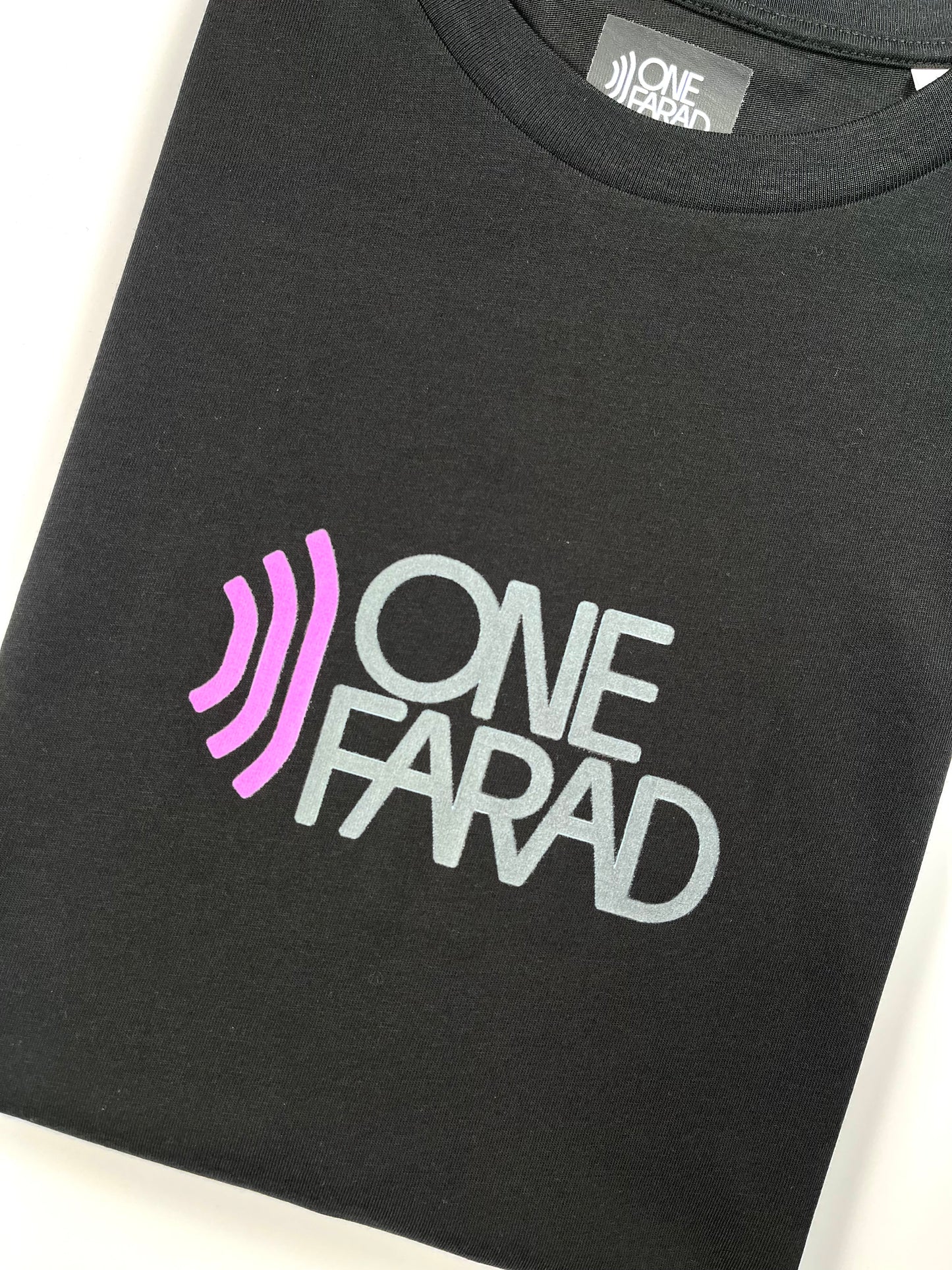 Logo T-shirt Black - Purple Logo