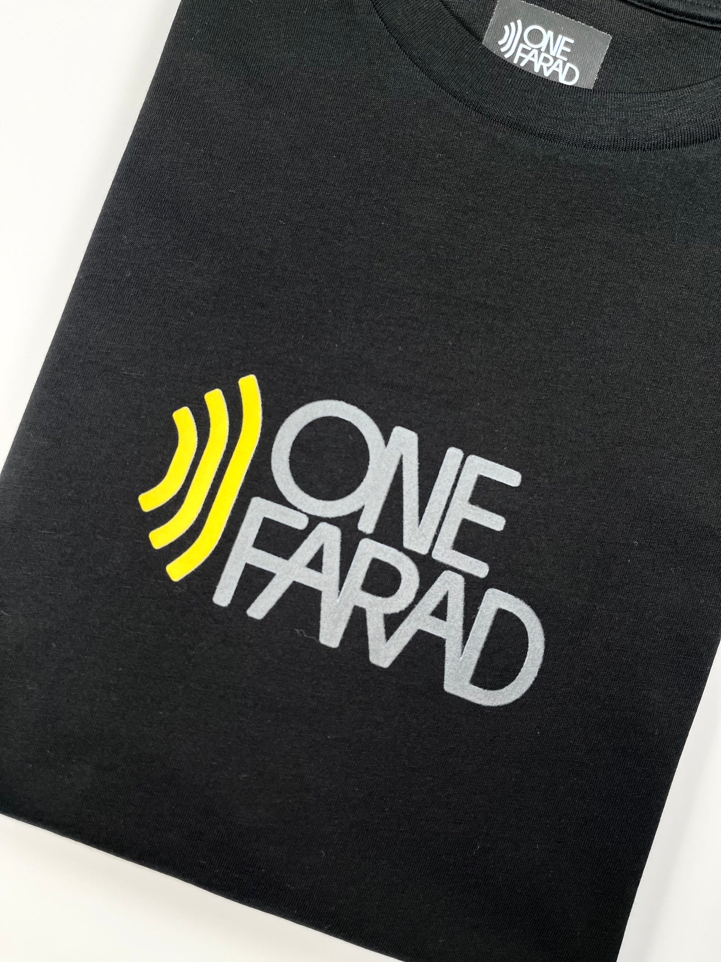 Logo T-shirt Black - Yellow Logo